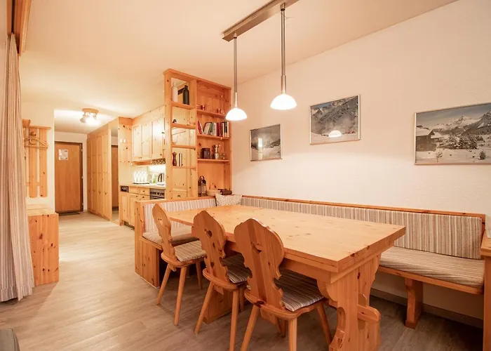 Rothornblick 41 By 阿罗萨